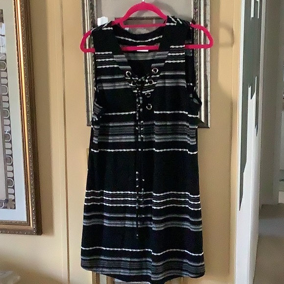 beach cover up by Dotti black white NWT size (S) tie front sleeveless 🌴 - Picture 1 of 7